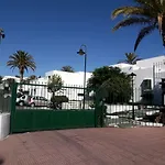 Carlota 度假居 卡门港